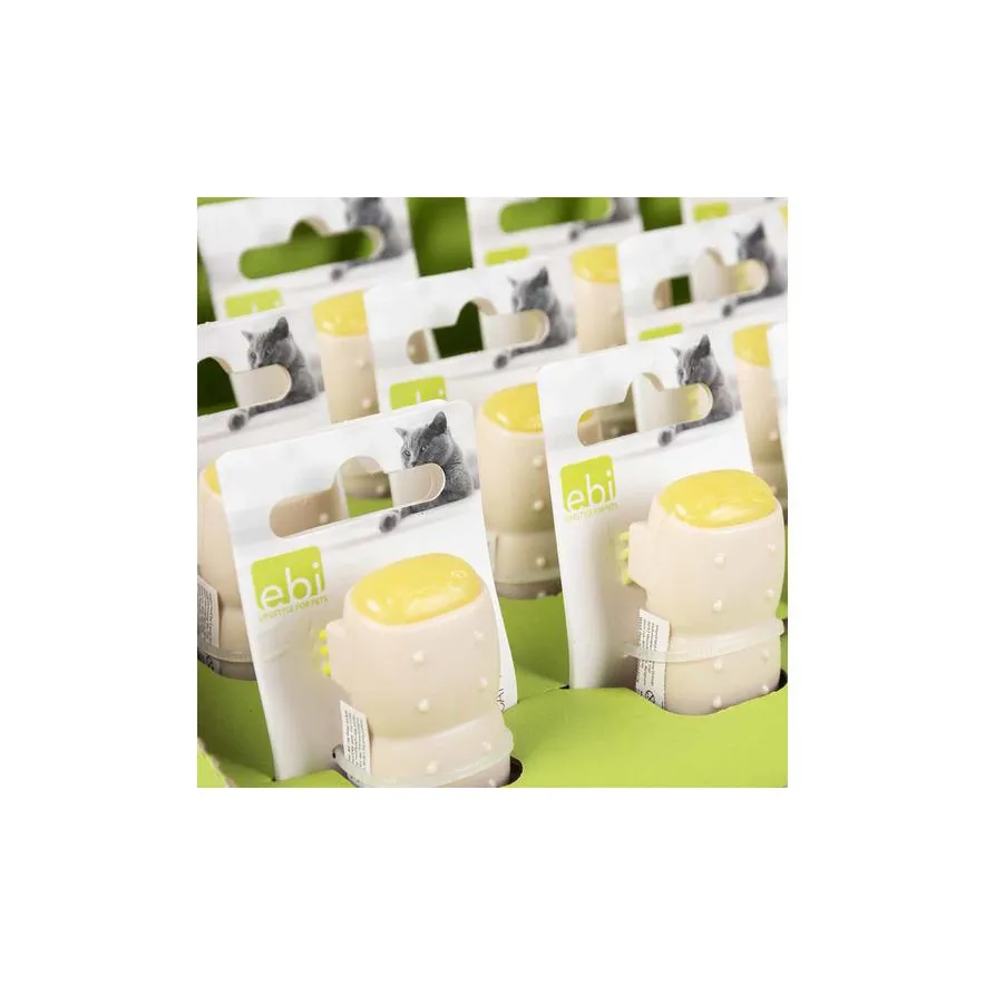 [Overige cats (Ebi)] Buzzing caterpillar